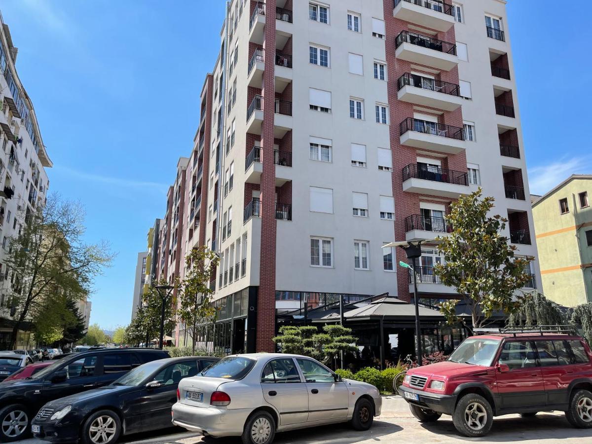 Lovely Apartment Tirana Exteriör bild